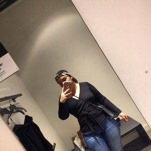 Meet your Posher, Caitlin